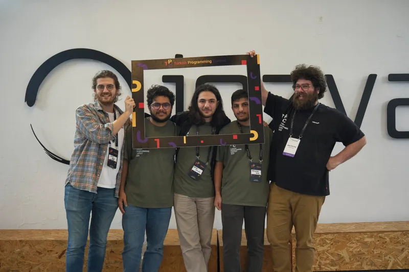 Phoenix Team (Remzi Kutluay, Mustafa Adil Özbekçi, Abdülkadir Demir)